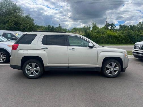 Champagne Silver Metallic 2015 GMC Terrain SLE-2