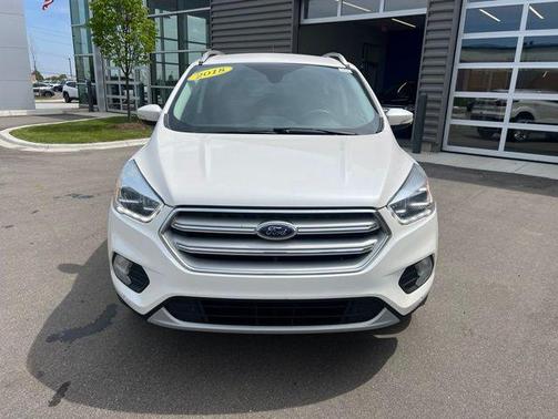 WHITE PLATINUM MET TRI-COAT 2018 Ford Escape Titanium