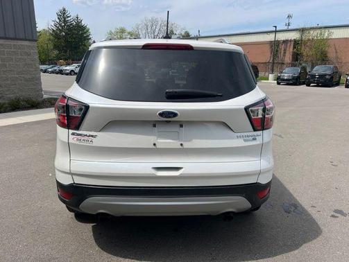WHITE PLATINUM MET TRI-COAT 2018 Ford Escape Titanium