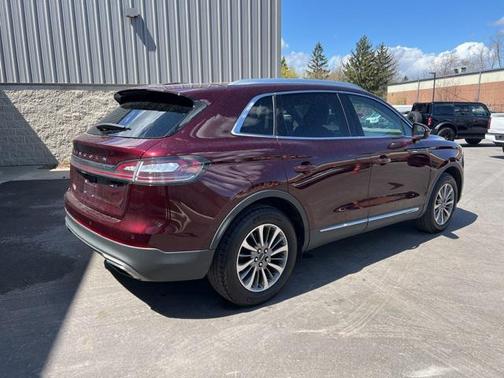 2020 Lincoln Nautilus Standard