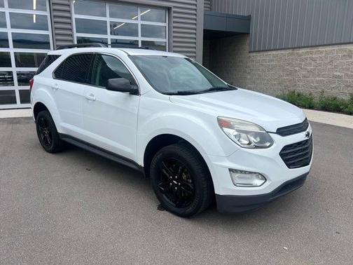 Summit White 2017 Chevrolet Equinox 1LT