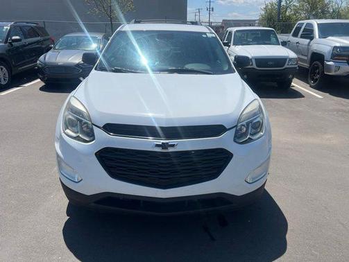 Summit White 2017 Chevrolet Equinox 1LT