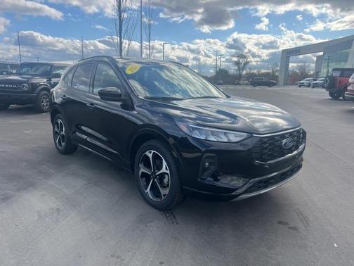 2023 Ford Escape ST-Line Select