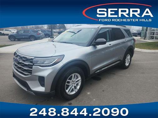 ICONIC SILVER METALLIC 2025 Ford Explorer Active
