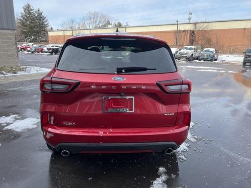 2023 Ford Escape ST-Line Select