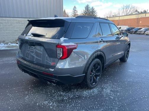2022 Ford Explorer ST