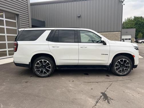 2023 Chevrolet Tahoe 4WD RST