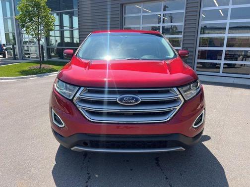 RUBY RED METALLIC TINTED CC 2017 Ford Edge Titanium