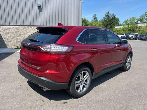 RUBY RED METALLIC TINTED CC 2017 Ford Edge Titanium