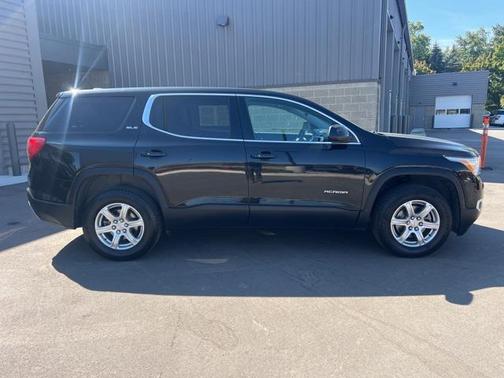 2019 GMC Acadia SLE-1
