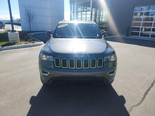 2019 Jeep Grand Cherokee Laredo