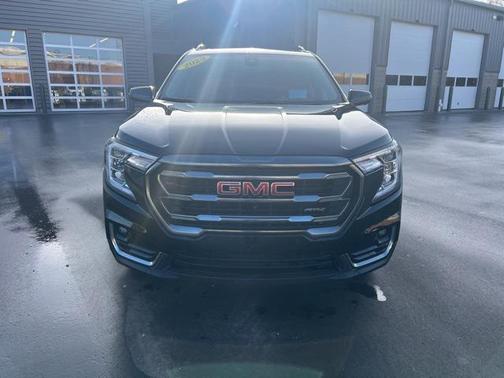 2023 GMC Terrain AWD AT4