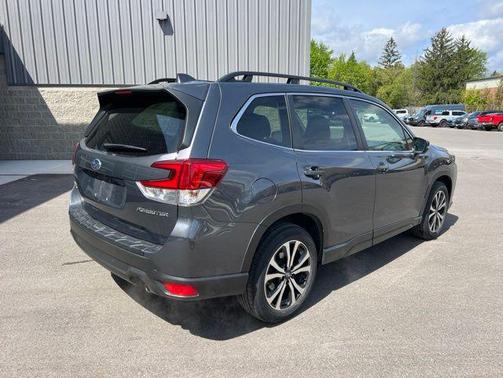 Magnetite Gray Metallic 2023 Subaru Forester Limited