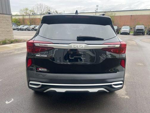 Cherry Black 2022 Kia Seltos S