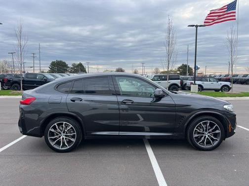 Dark Graphite Metallic 2022 BMW X4 xDrive30i