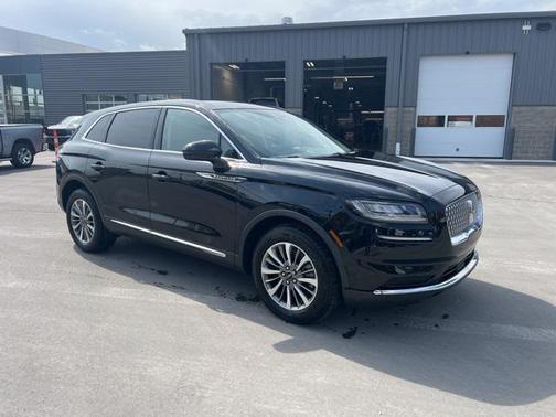 2022 Lincoln Nautilus Standard