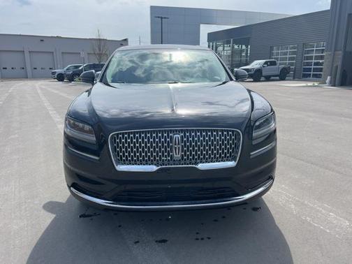 2022 Lincoln Nautilus Standard
