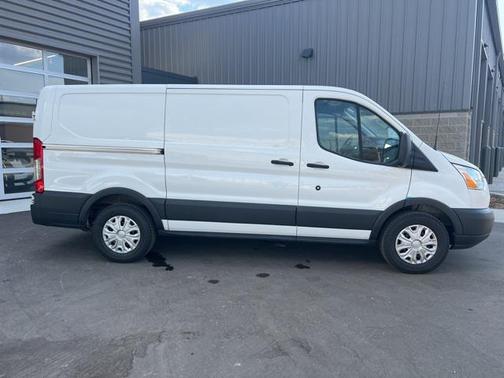 2017 Ford Transit-150 Base
