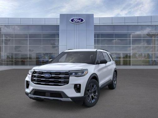 Space White Metallic 2026 Ford Explorer Active