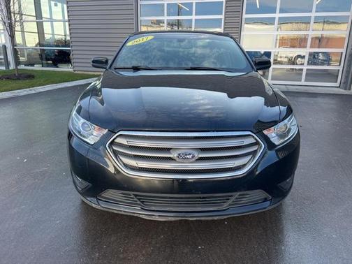 2017 Ford Taurus SEL