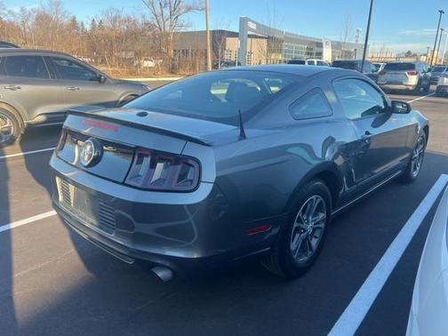 2013 Ford Mustang V6 Premium