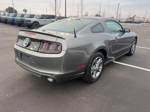 2013 Ford Mustang V6 Premium