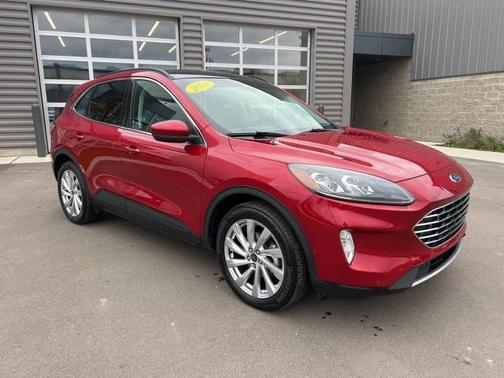 2022 Ford Escape Titanium