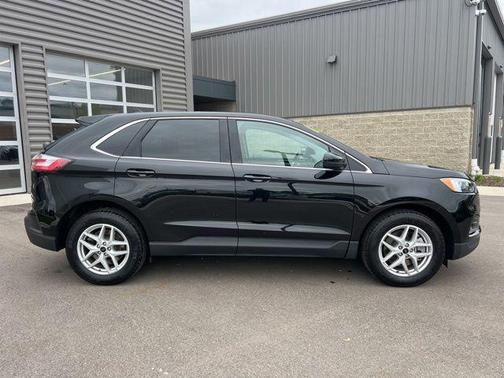 AGATE BLACK METALLIC 2023 Ford Edge SEL
