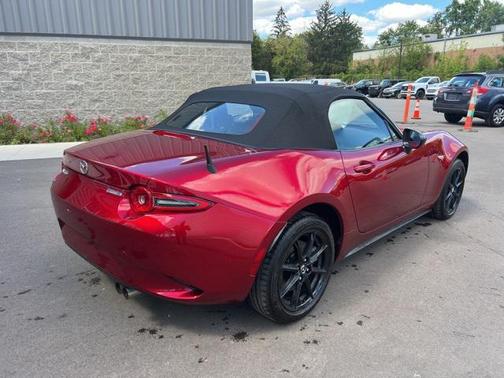 2024 Mazda MX-5 Miata Sport