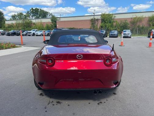 2024 Mazda MX-5 Miata Sport