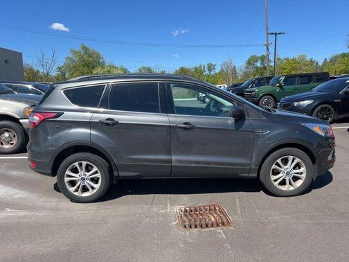 MAGNETIC METALLIC 2017 Ford Escape SE