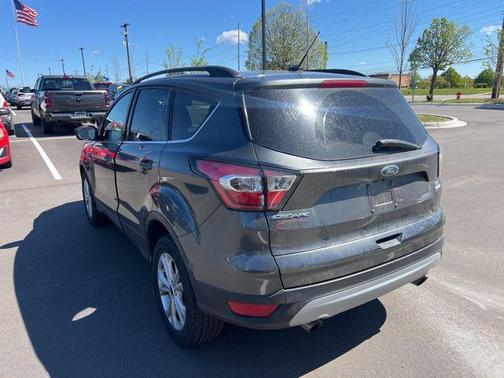 MAGNETIC METALLIC 2017 Ford Escape SE