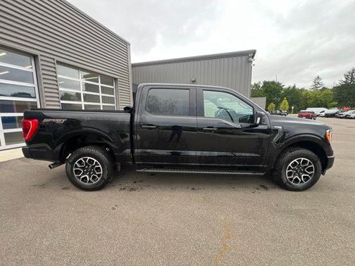 Agate Black Metallic 2023 Ford F-150 XLT