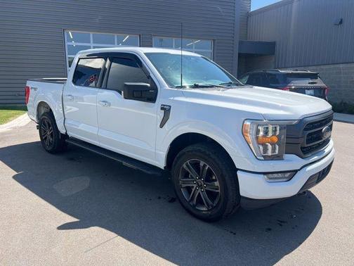 OXFORD WHITE 2022 Ford F-150 XLT