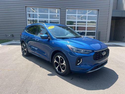ATLAS BLUE METALLIC 2023 Ford Escape ST-Line Elite