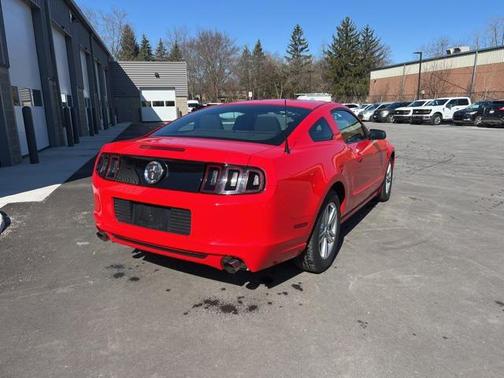 2014 Ford Mustang V6