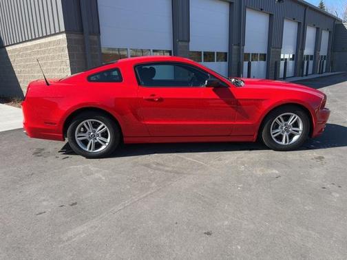 2014 Ford Mustang V6