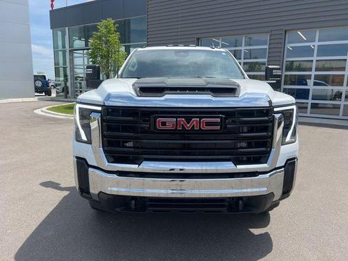 Summit White 2025 GMC Sierra 3500 Base