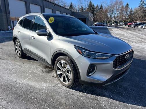 2023 Ford Escape Platinum