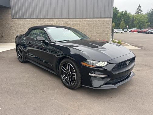 2022 Ford Mustang EcoBoost Premium