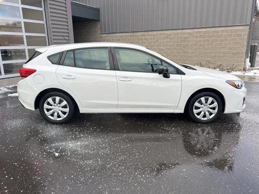 2019 Subaru Impreza 2.0i