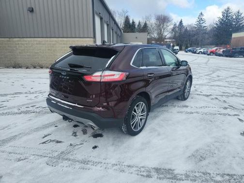 2023 Ford Edge Titanium