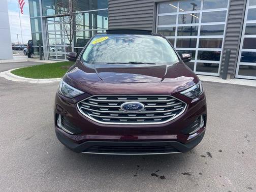 BURGUNDY VELVET MET TINT CC 2023 Ford Edge Titanium