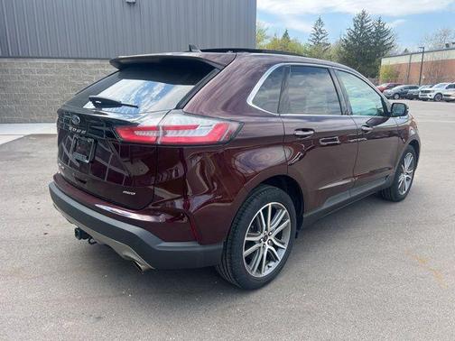 BURGUNDY VELVET MET TINT CC 2023 Ford Edge Titanium
