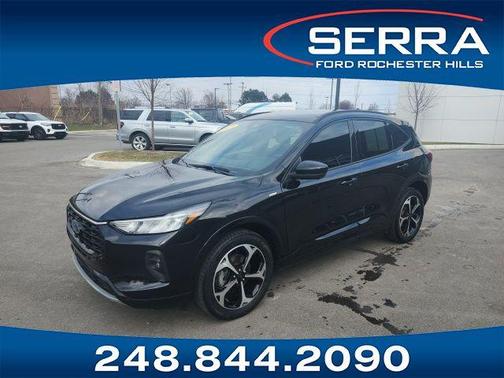 AGATE BLACK METALLIC 2023 Ford Escape ST-Line Select