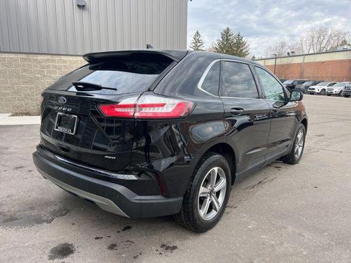 AGATE BLACK METALLIC 2023 Ford Edge SEL
