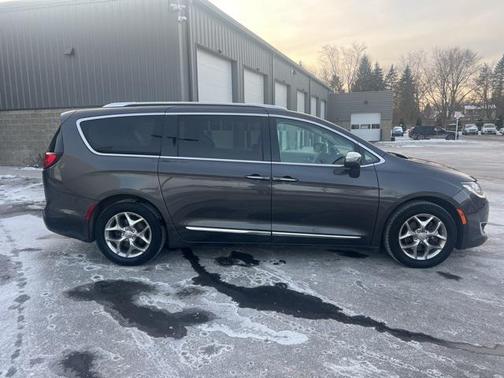 2019 Chrysler Pacifica Limited