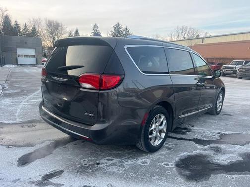 2019 Chrysler Pacifica Limited