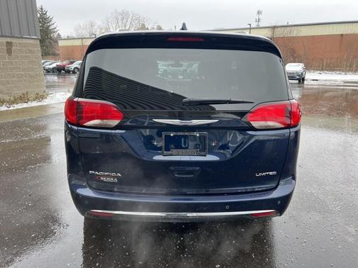 2020 Chrysler Pacifica Limited