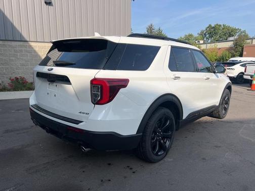 2023 Ford Explorer ST-Line